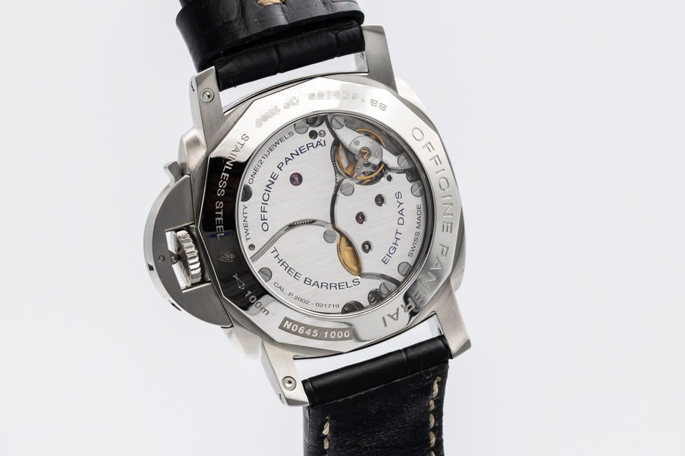 Panerai Luminor 8 Days PAM00233 Image 4